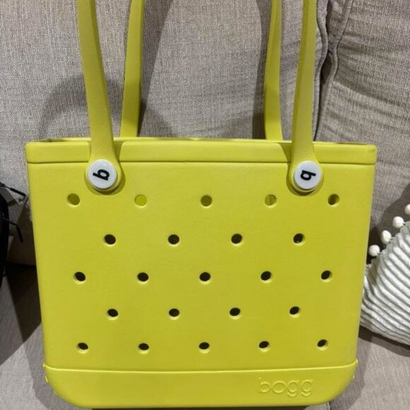 BOGG BAG BABY green apple Tote - Picture 2 of 3